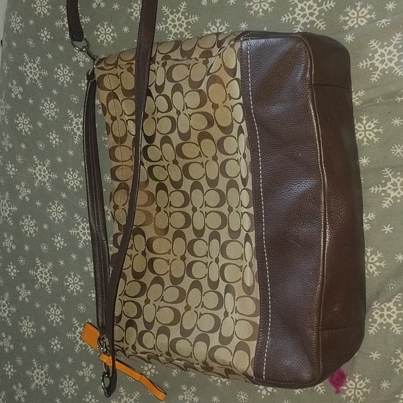 Authentic Coach purse - Picture 2 of 5